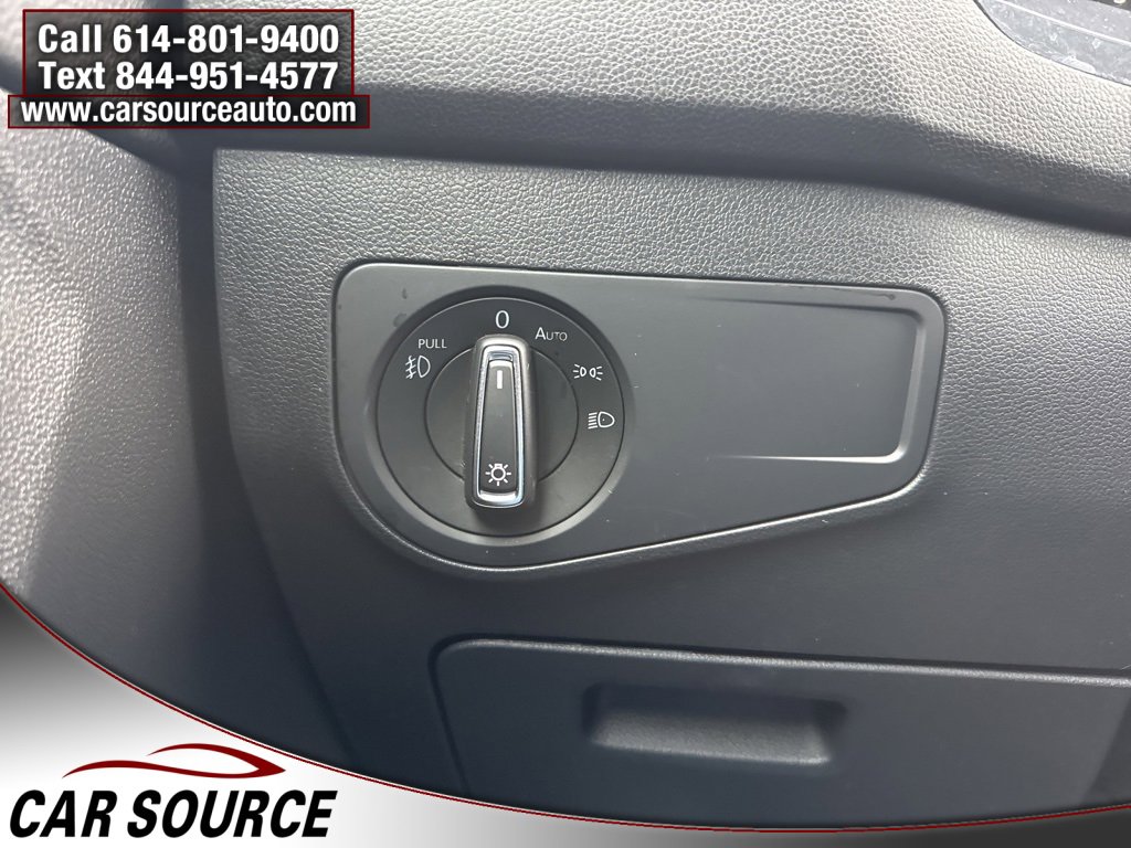 Used 2020 Volkswagen Tiguan SE R-Line image 23