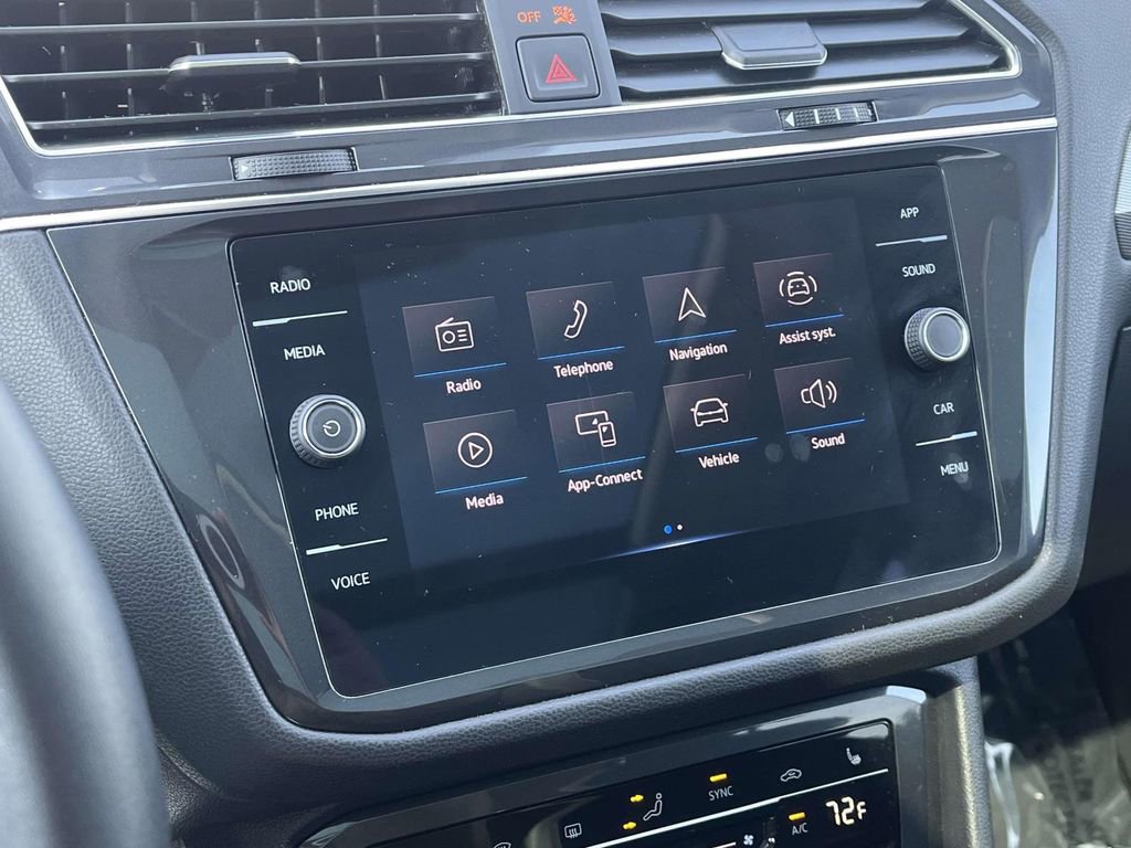 Certified 2023 Volkswagen Tiguan SE w/ Panoramic Sunroof Package image 28