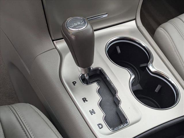 Used 2011 Jeep Grand Cherokee Laredo image 12