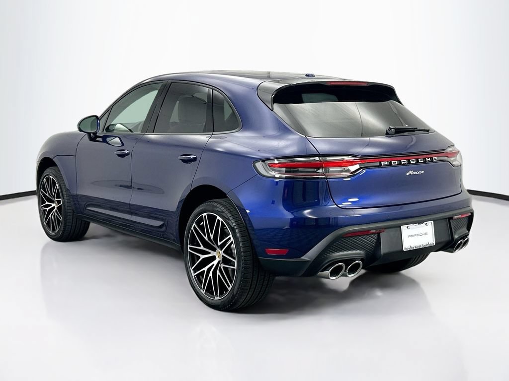 Used 2026 Porsche Macan AWD/4WD image 3