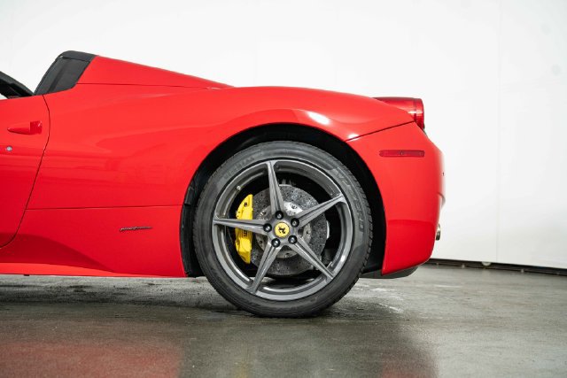 Used 2014 Ferrari 458 Spider RWD image 13