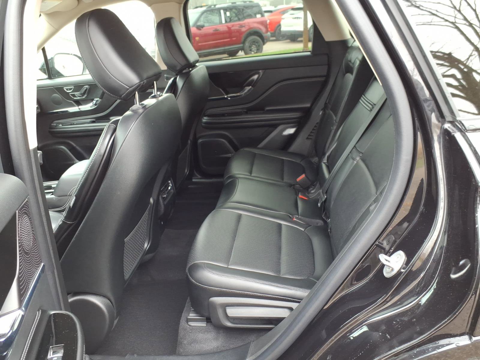 Used 2023 Lincoln Corsair AWD w/ Equipment Group 101A image 13