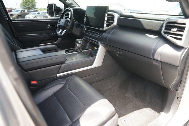 Used 2023 Toyota Tundra Platinum w/ Advanced Package AWD/4WD image 18