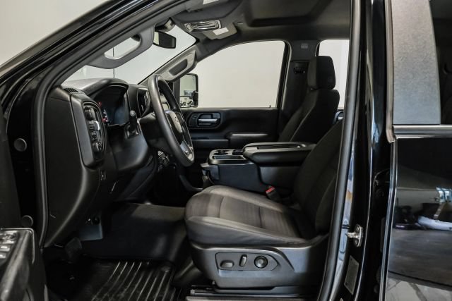 Used 2024 Chevrolet Silverado 2500 Custom w/ Custom Convenience Package AWD/4WD image 5