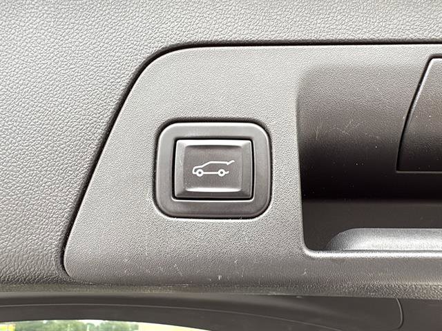 Used 2022 Buick Envision Avenir w/ Technology Package II image 12