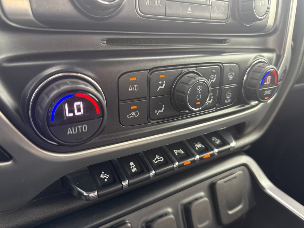 Used 2018 GMC Sierra 1500 SLT AWD/4WD image 23