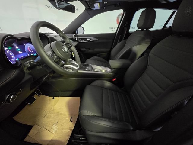 Used 2025 Alfa Romeo Tonale w/ Premium Package AWD/4WD image 10