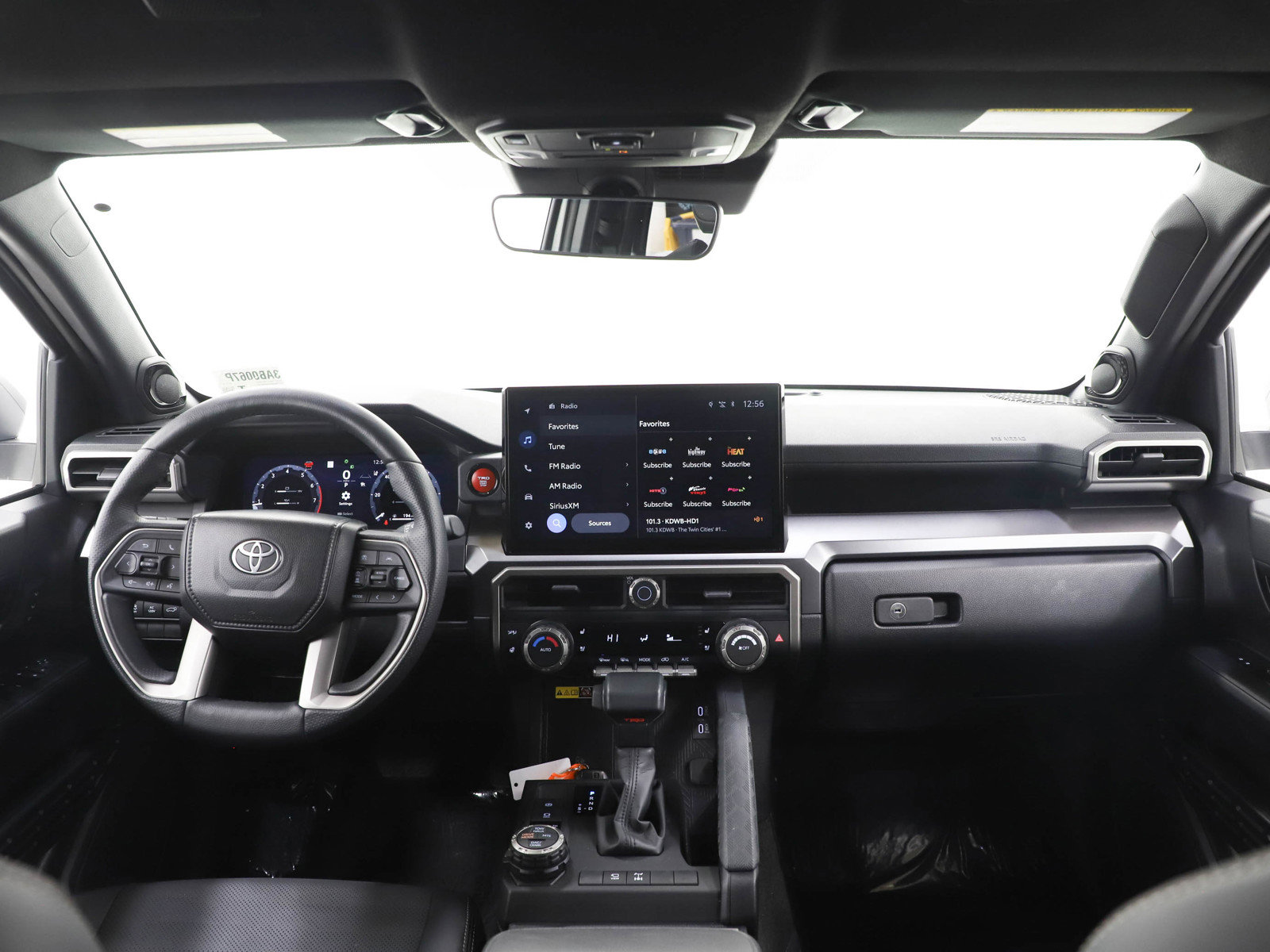 Used 2025 Toyota 4Runner TRD Off-Road Premium image 13