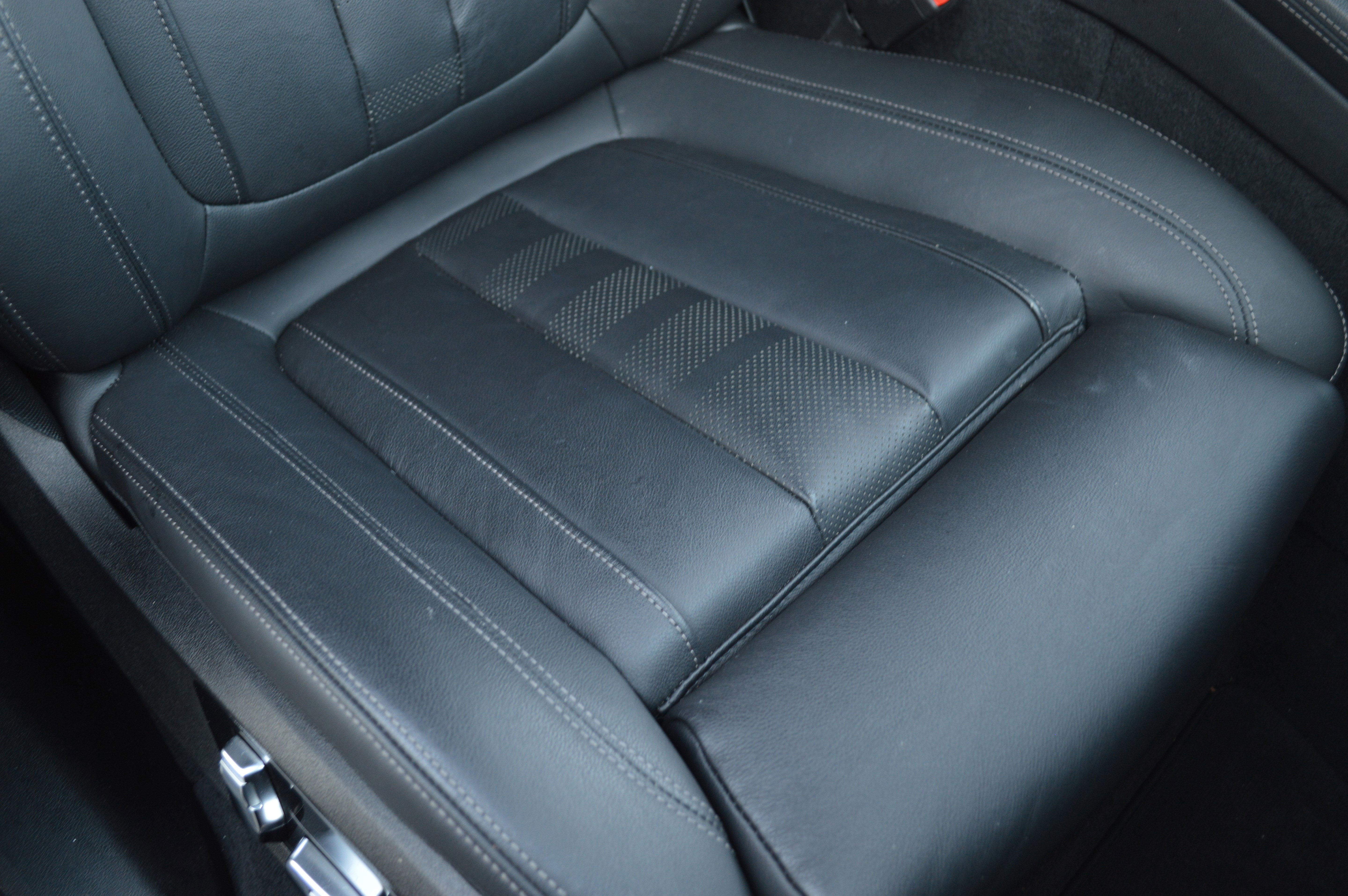 Used 2022 BMW X5 xDrive40i w/ Premium Package image 37