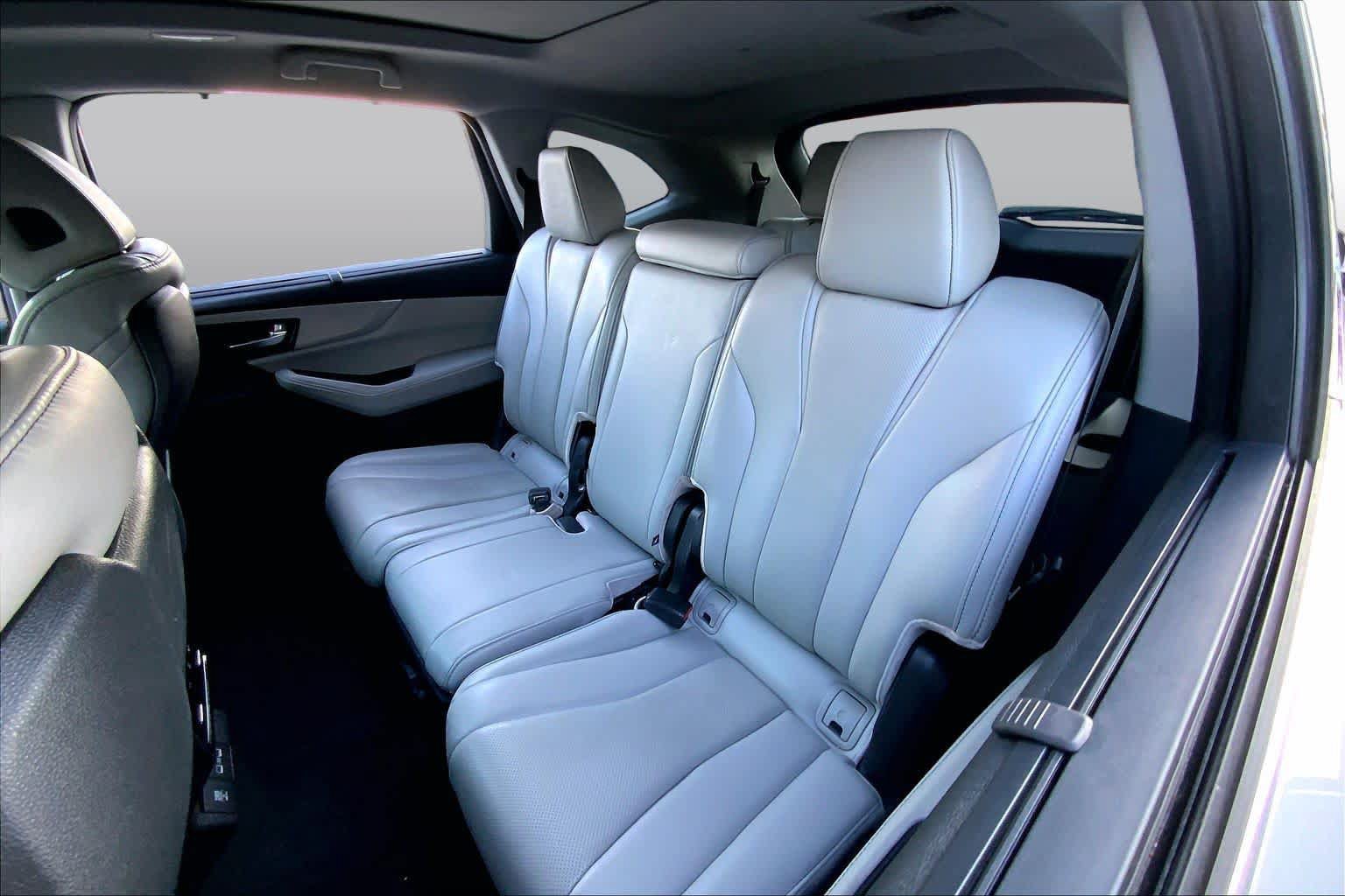 Used 2024 Acura MDX w/ Technology Package FWD image 20