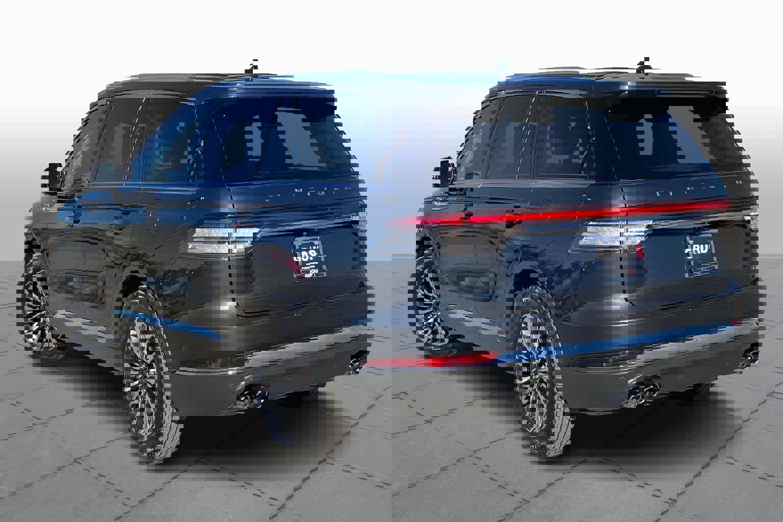 Used 2022 Lincoln Aviator Reserve w/ Equipment Group 201A image 13