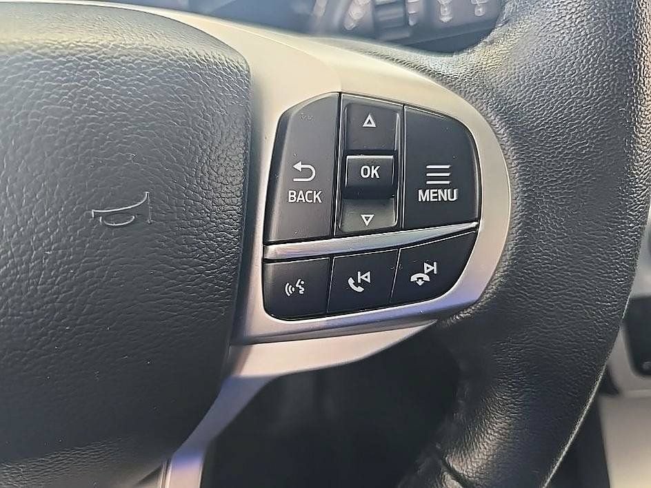Used 2023 Ford Explorer XLT w/ Equipment Group 202A AWD/4WD image 19