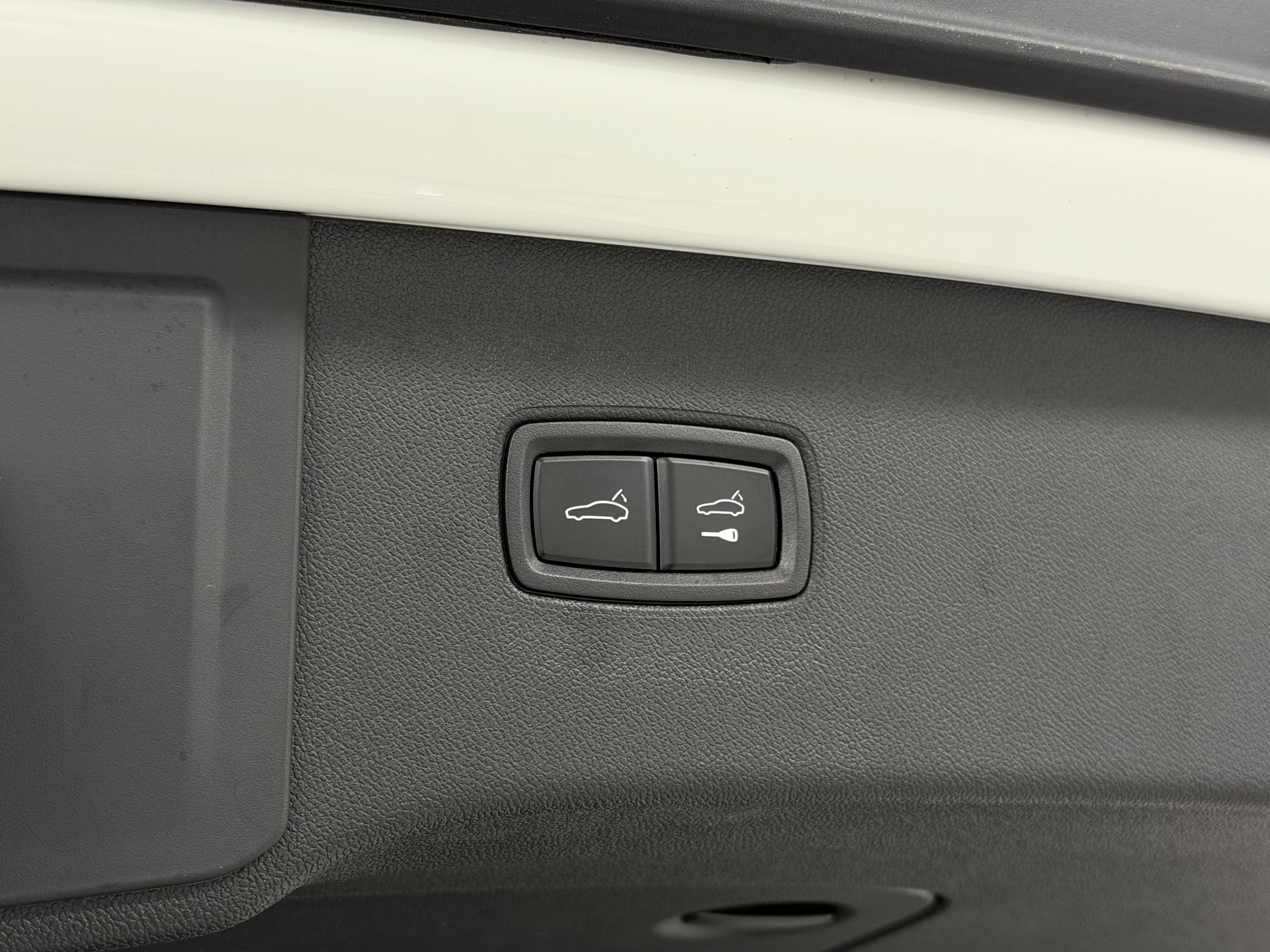 Certified 2025 Porsche Cayenne image 59