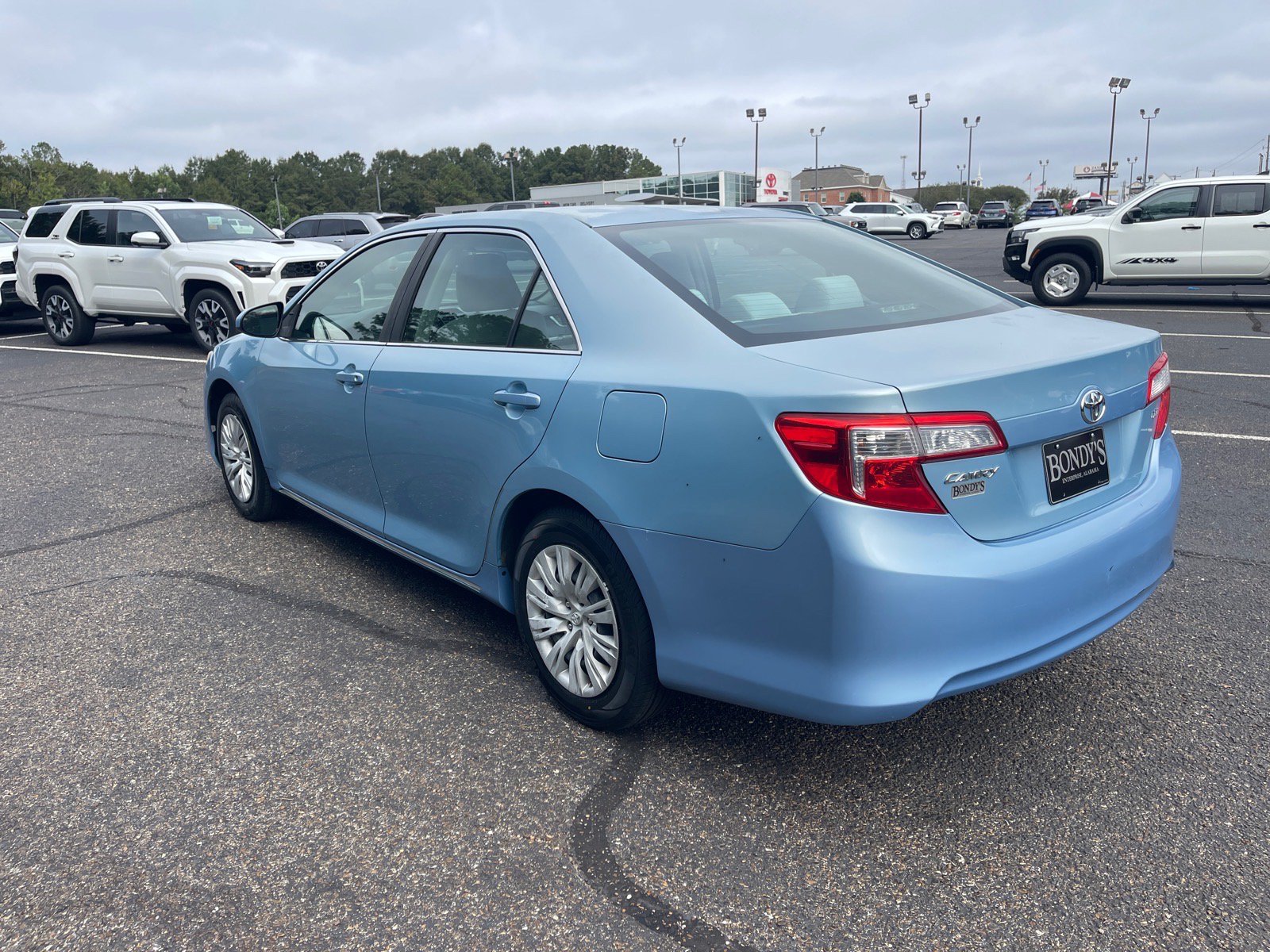 Used 2013 Toyota Camry LE FWD image 14