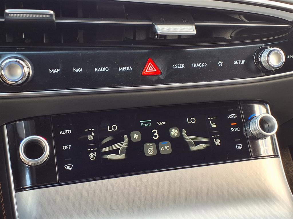 New 2026 Genesis GV70 2.5T Sport Prestige image 6