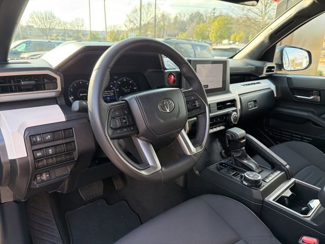 Used 2024 Toyota Tacoma TRD Off-Road image 10