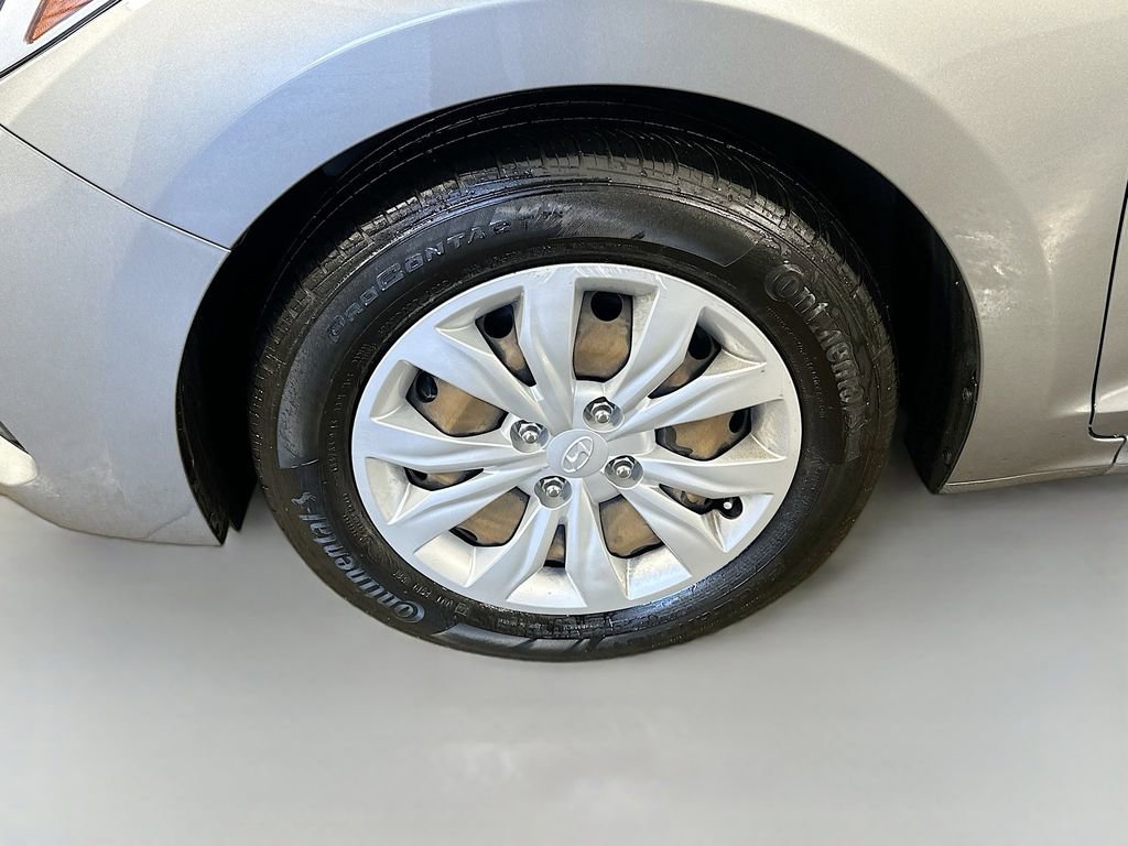 Used 2022 Hyundai Accent SE FWD image 11