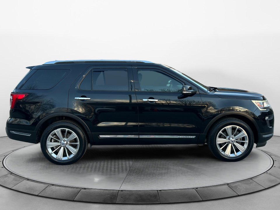 Used 2019 Ford Explorer Limited w/ Class III Trailer Tow Package image 8
