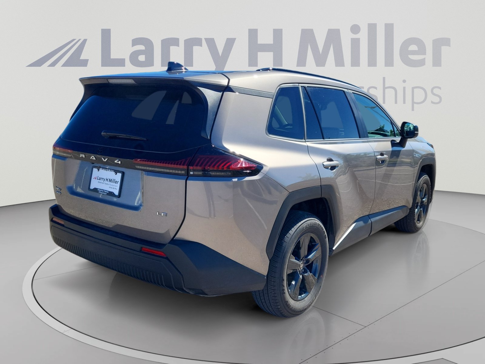 Used 2026 Toyota RAV4 LE AWD/4WD image 5