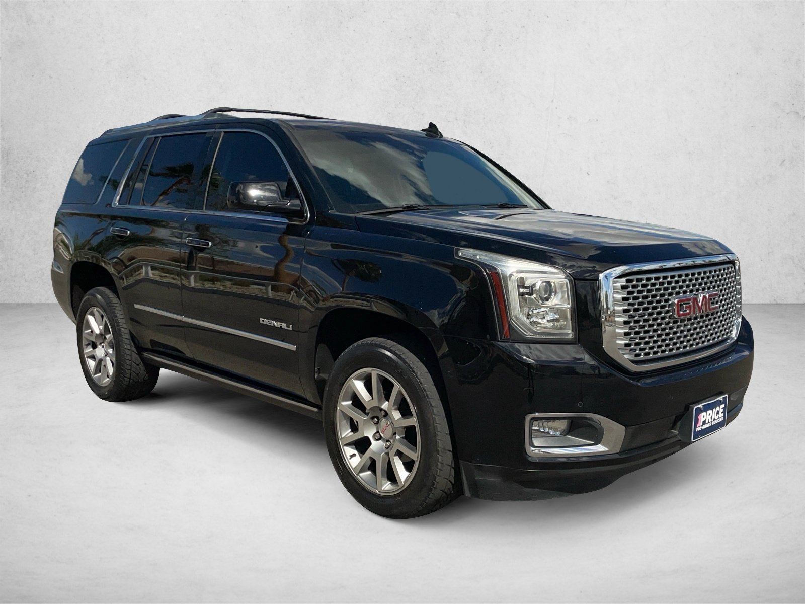 Used 2017 GMC Yukon Denali w/ Open Road Package AWD/4WD video 3