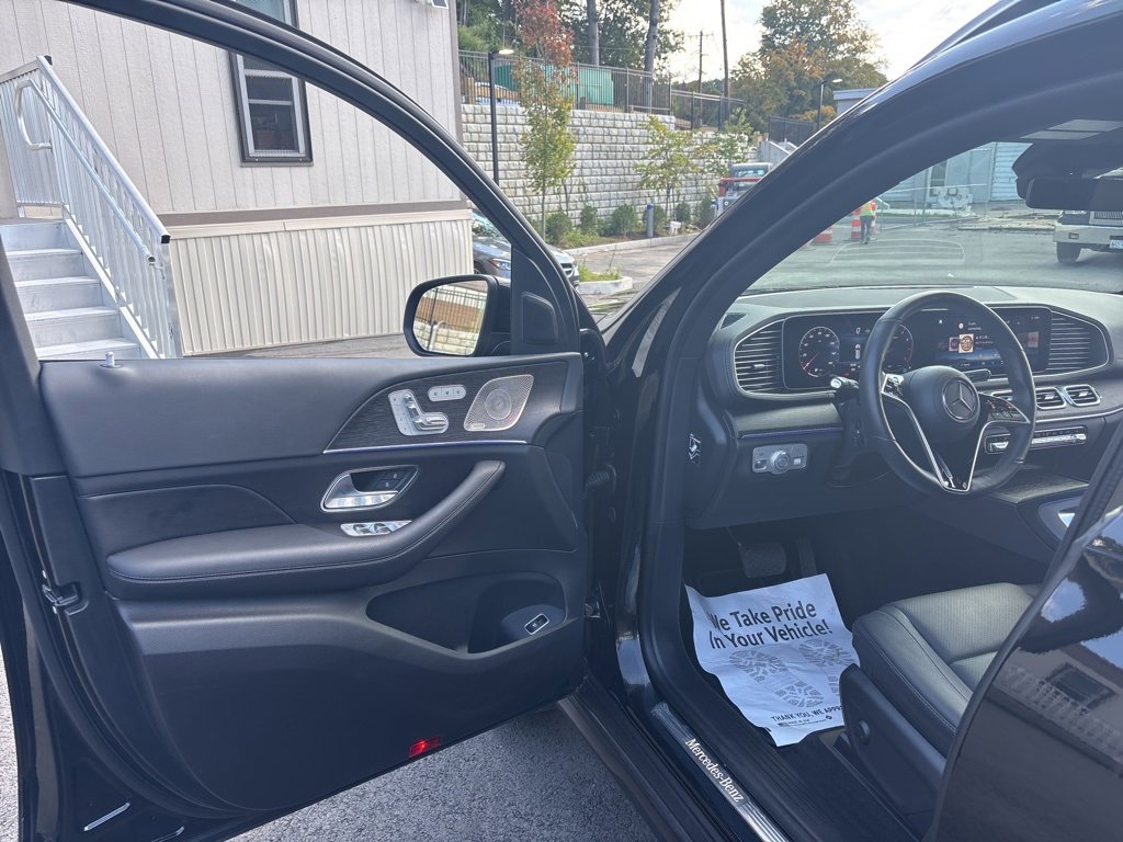 Used 2025 Mercedes-Benz GLS 450 4MATIC image 20