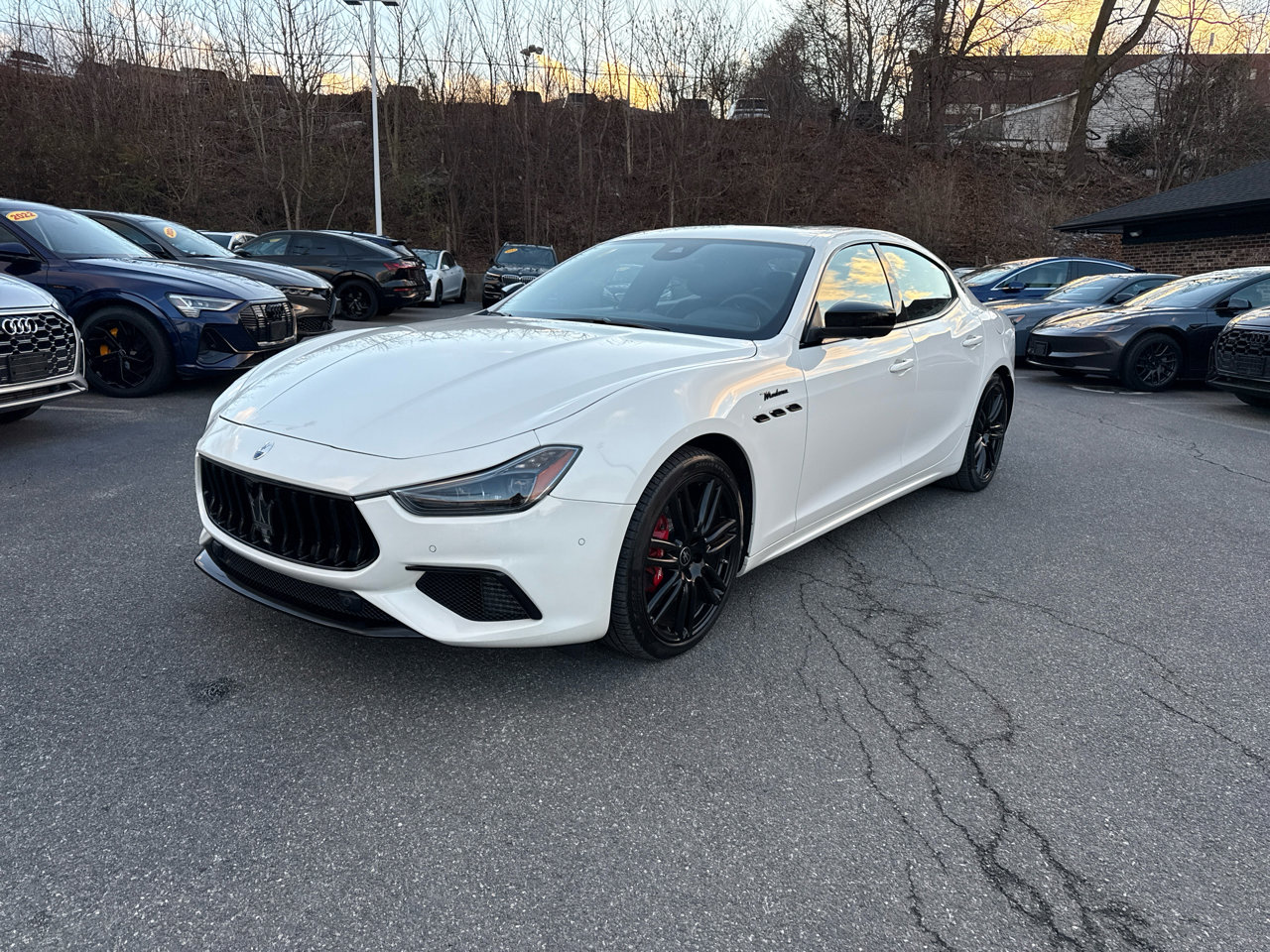 Used 2022 Maserati Ghibli Modena Q4 image 2