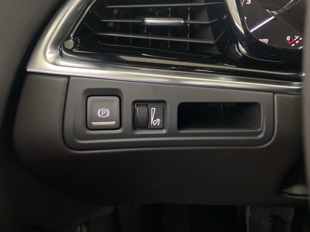 New 2025 Cadillac XT6 Luxury image 45