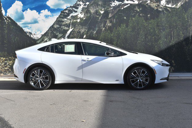 Certified 2024 Toyota Prius XLE image 2