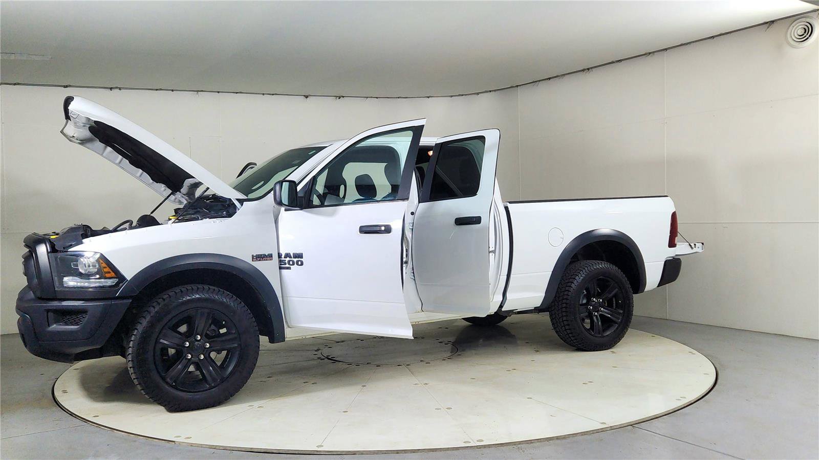 Used 2022 RAM 1500 Classic Warlock image 10