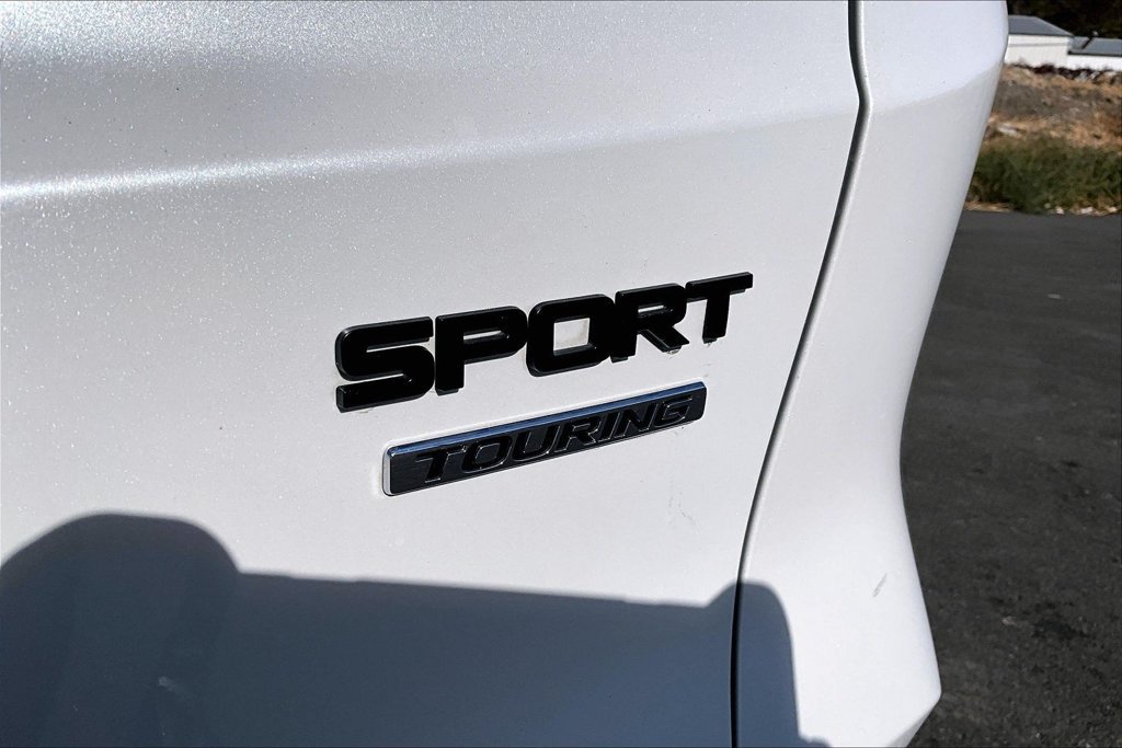 Used 2024 Honda CR-V Sport Touring image 8