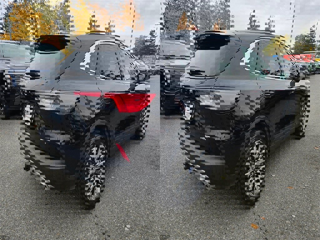 Used 2022 Ford Escape Titanium w/ Class II Trailer Tow Package image 5