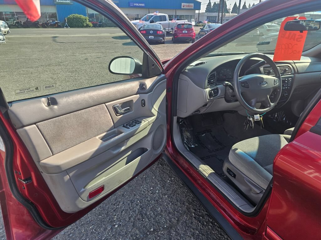 Used 2000 Ford Taurus SES FWD image 17