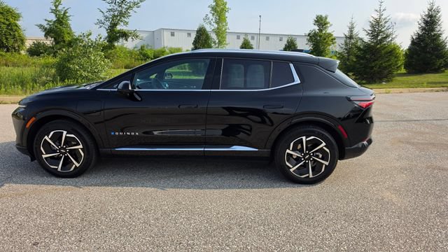 Used 2024 Chevrolet Equinox EV LT FWD image 9