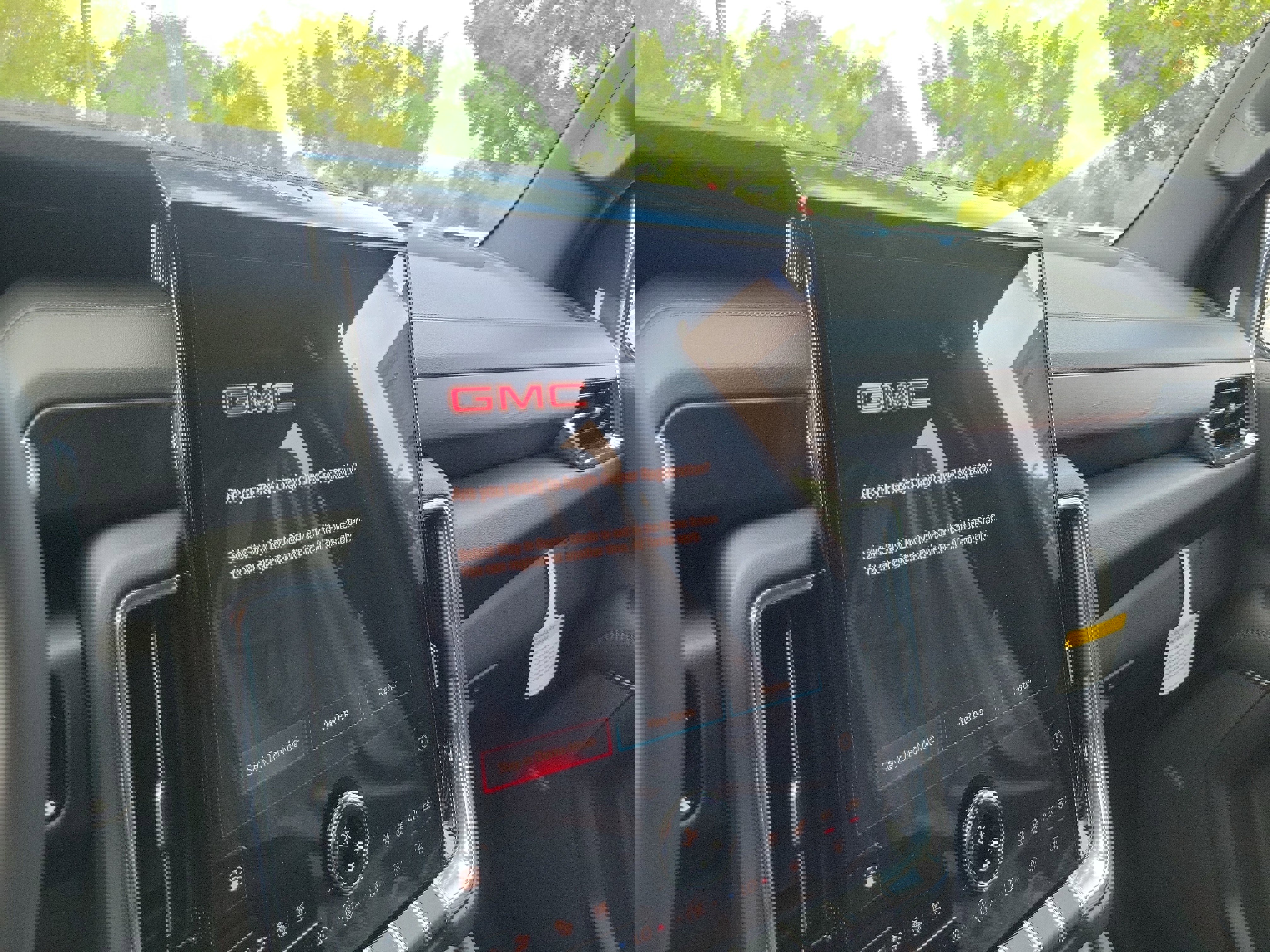 New 2026 GMC Yukon XL Denali w/ Denali Reserve Package image 11