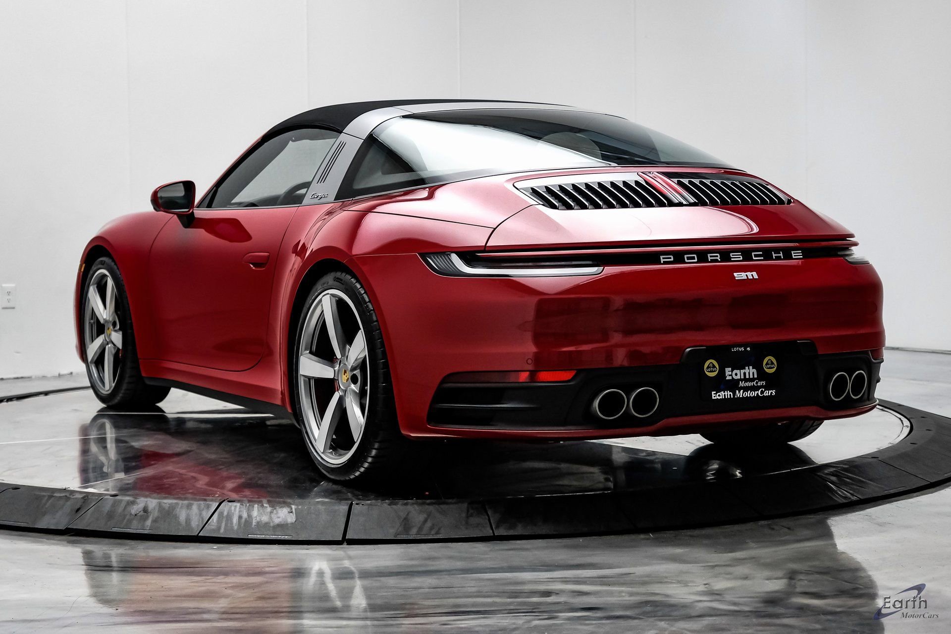 Used 2021 Porsche 911 Targa 4S Heritage Design image 13