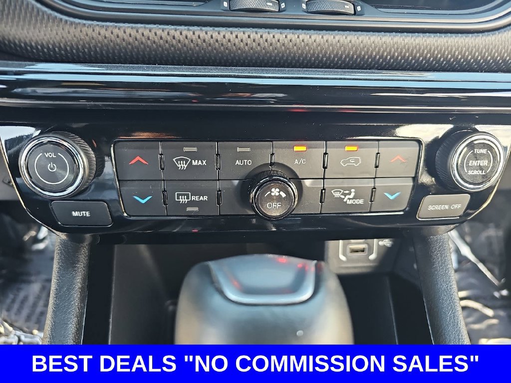 Used 2023 Jeep Compass Latitude w/ Sun and Sound Group AWD/4WD image 20