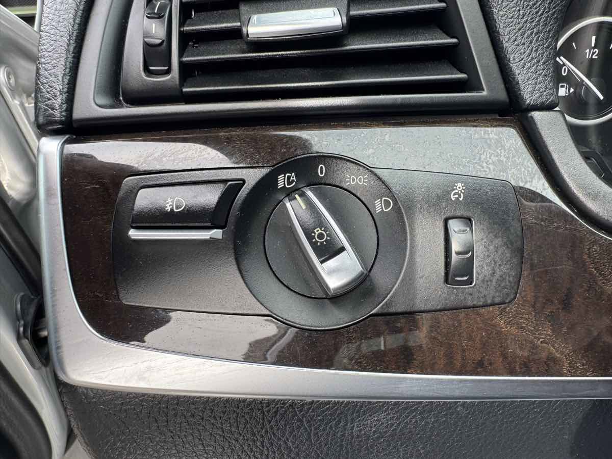 Used 2016 BMW 535i xDrive Sedan image 10