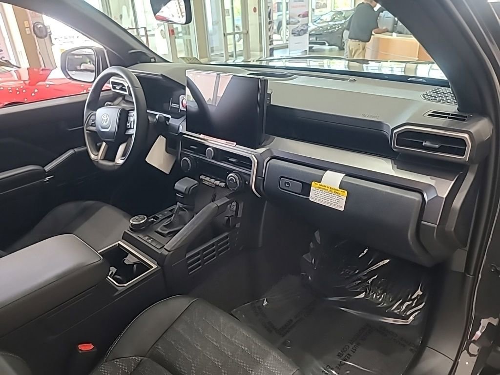 New 2026 Toyota 4Runner TRD Off-Road Premium AWD/4WD image 15