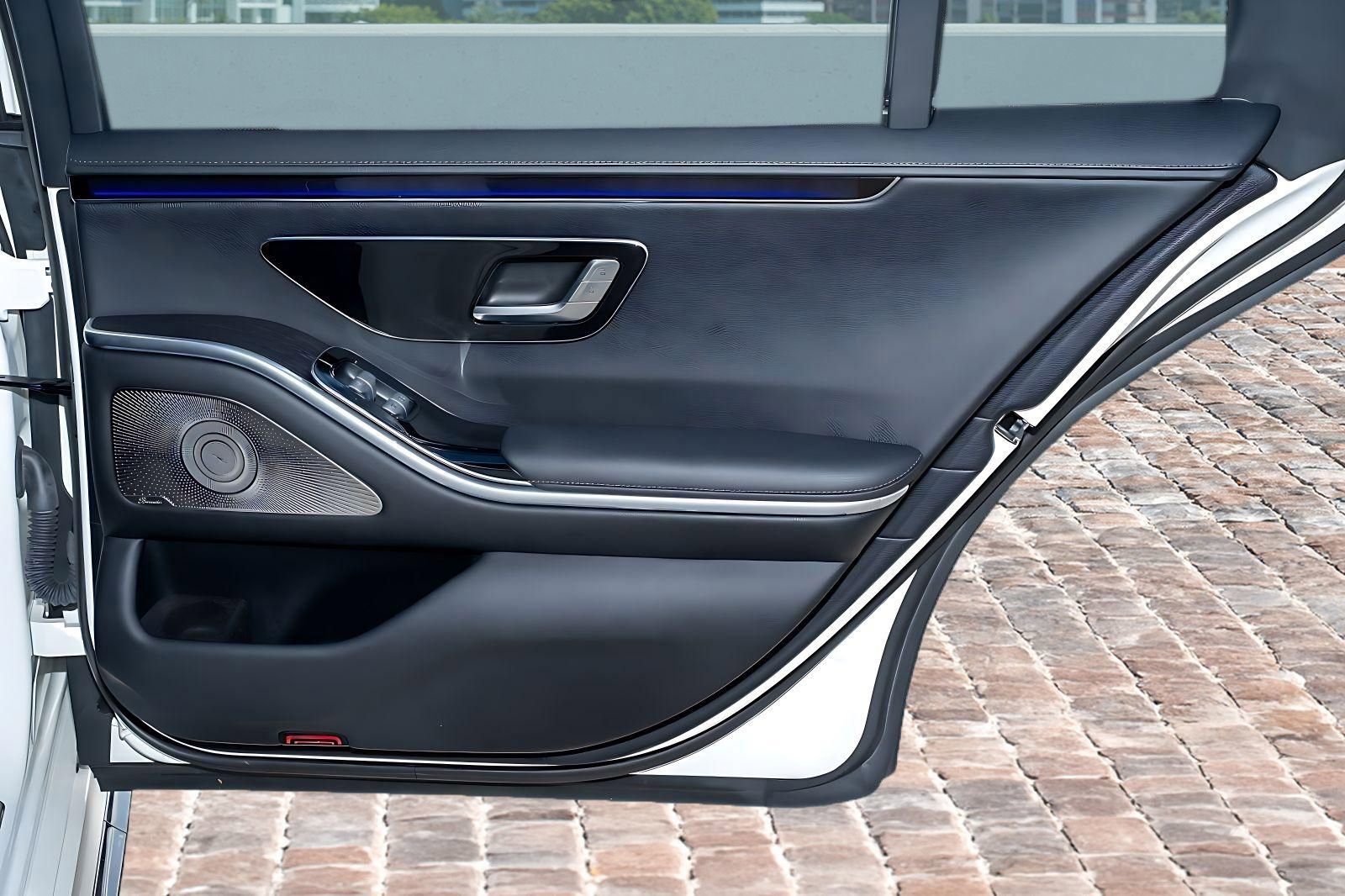 Used 2022 Mercedes-Benz S 500 S 500 w/ AMG Line Package image 19