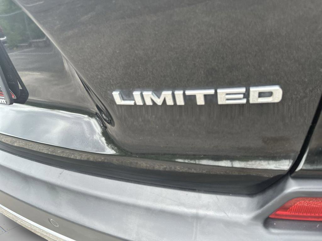 Used 2019 Jeep Cherokee Limited image 35