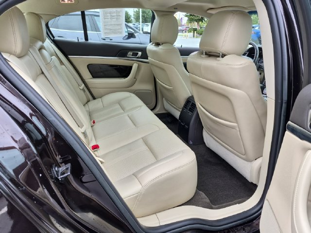 Used 2013 Lincoln MKS FWD image 24