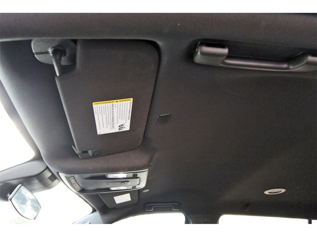 Used 2024 GMC Yukon XL SLE w/ Gmc Pro Safety Plus Package image 25