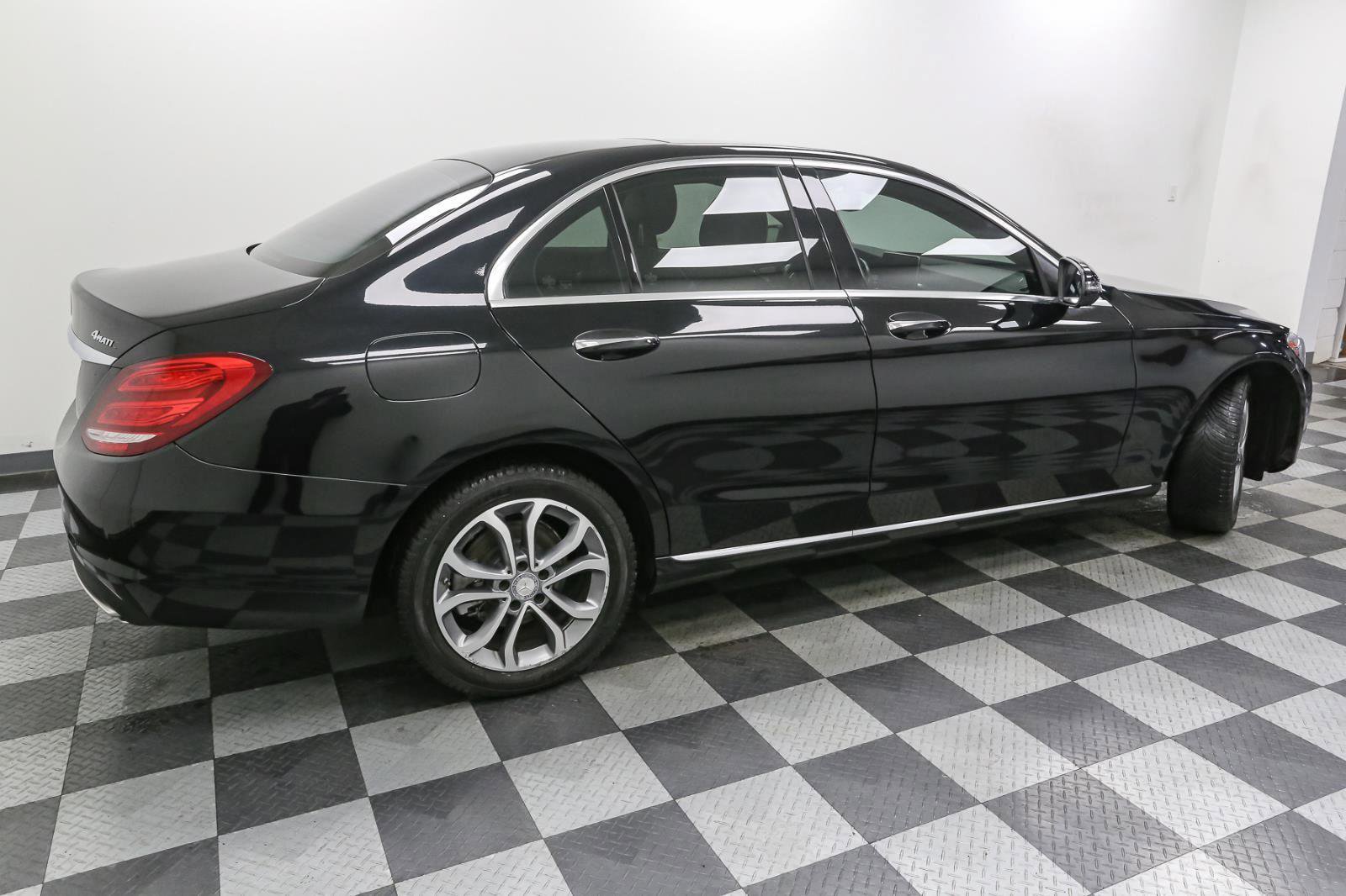 Used 2017 Mercedes-Benz C 300 4MATIC Sedan image 8