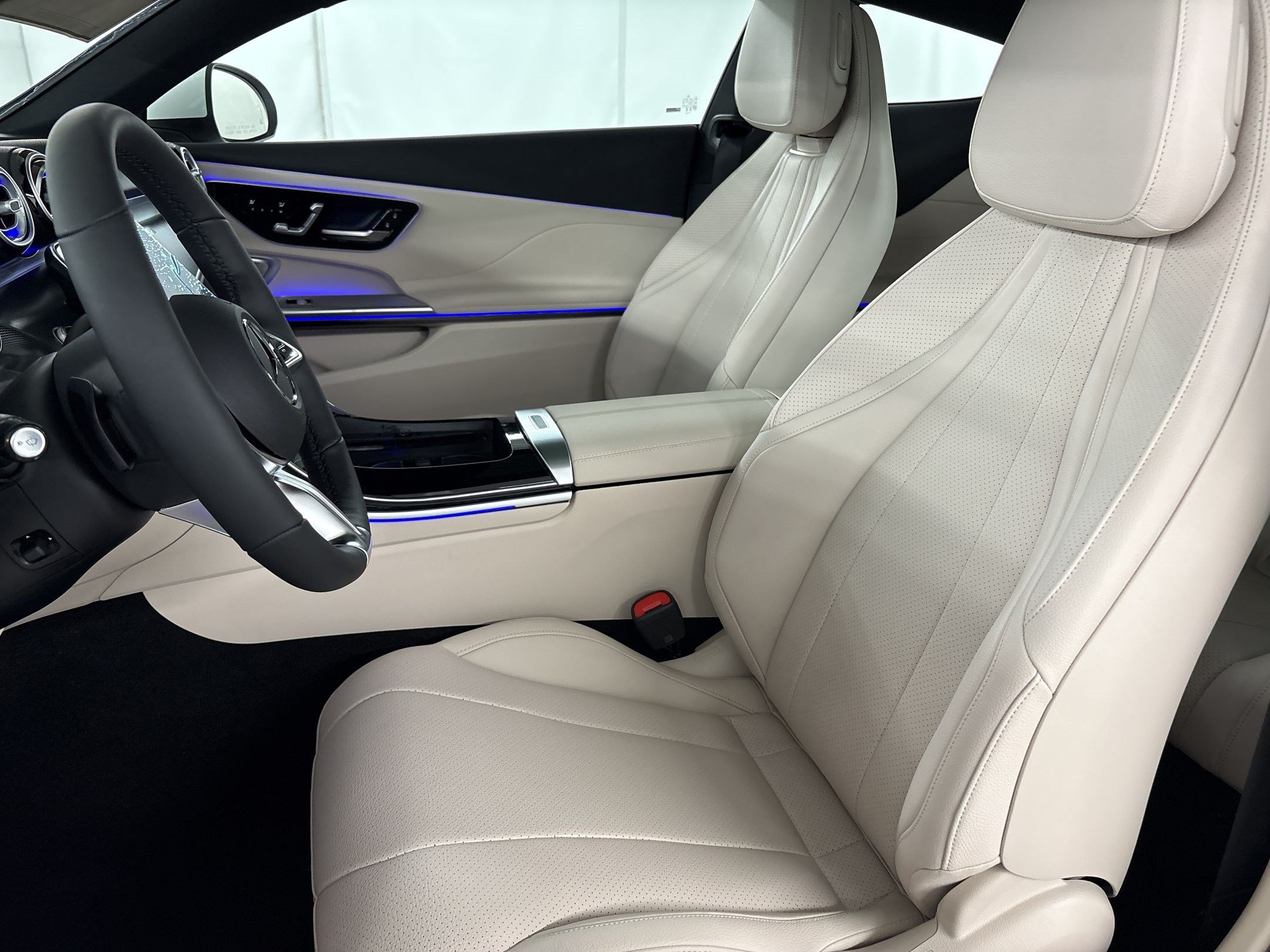 New 2026 Mercedes-Benz CLE 300 4MATIC Coupe image 5