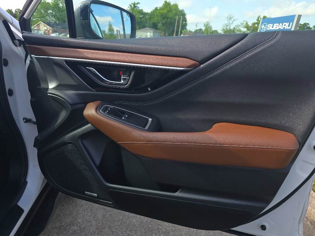 Used 2022 Subaru Outback Touring XT AWD/4WD image 38
