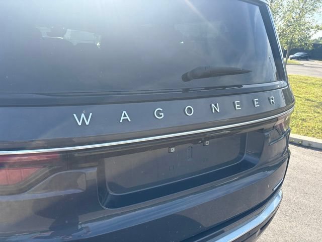 Used 2022 Jeep Wagoneer Series I w/ Premium Group I AWD/4WD image 16
