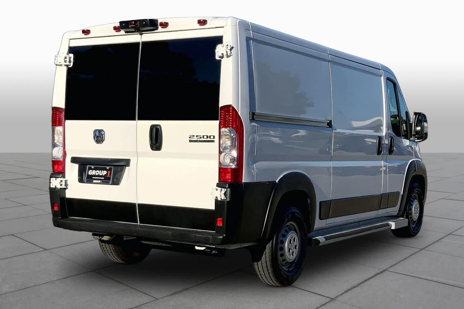 Used 2025 RAM ProMaster 2500 w/ U-Haul Equipment Group FWD image 13