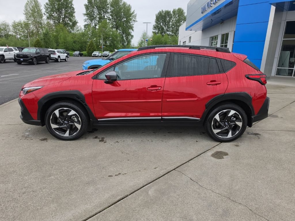 Used 2024 Subaru Crosstrek 2.5i Limited AWD/4WD image 2