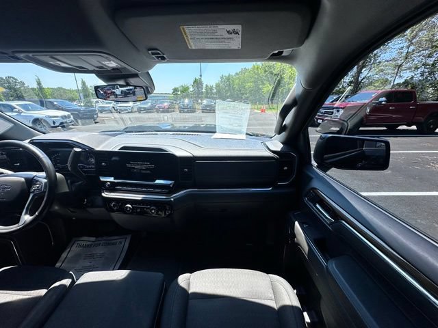 Used 2022 Chevrolet Silverado 1500 LT Trail Boss w/ LPO, Dark Essentials Package AWD/4WD image 27