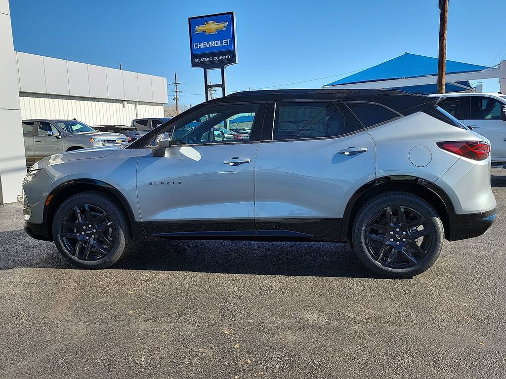 New 2026 Chevrolet Blazer RS image 2